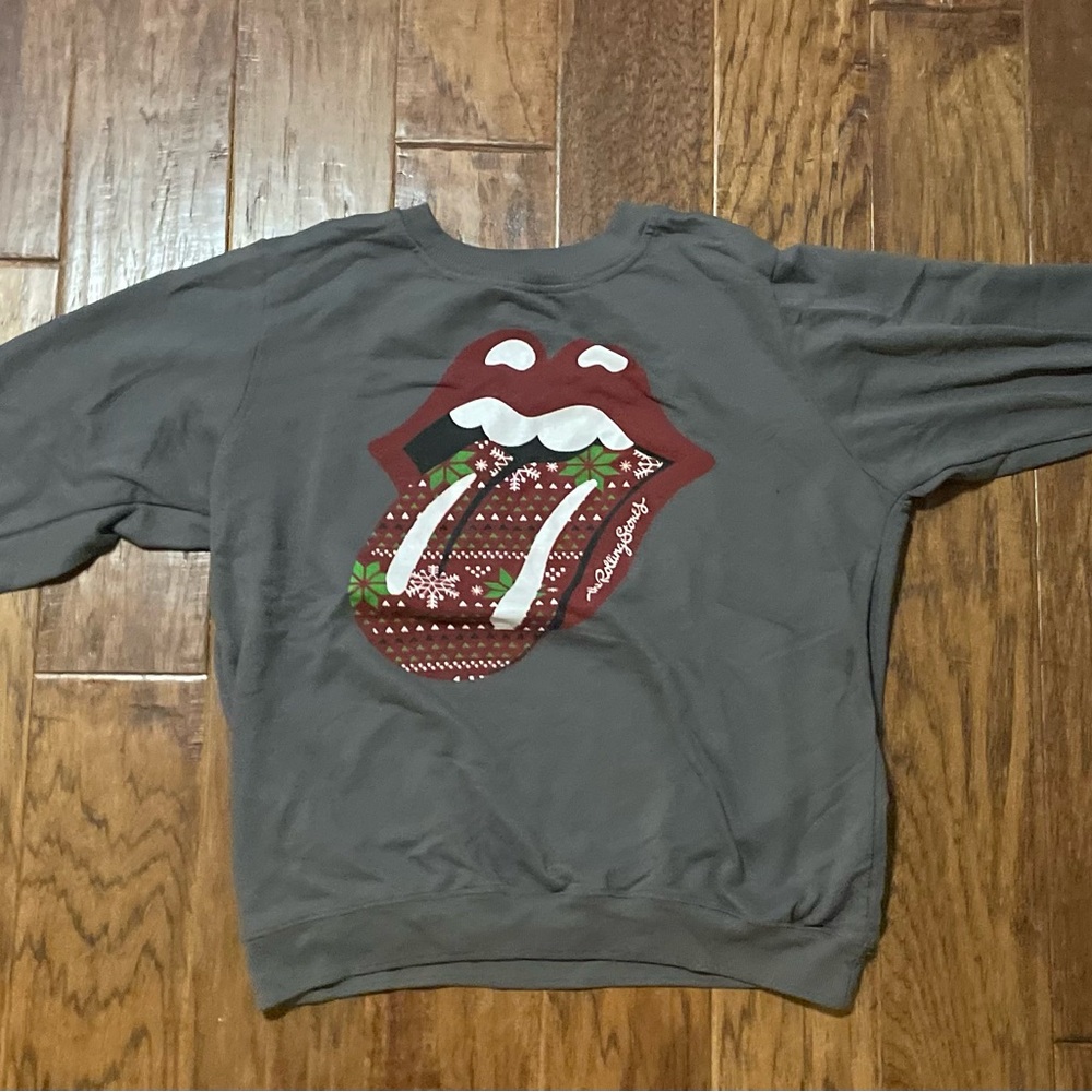 Gray Sweatshirt with Red Graphic